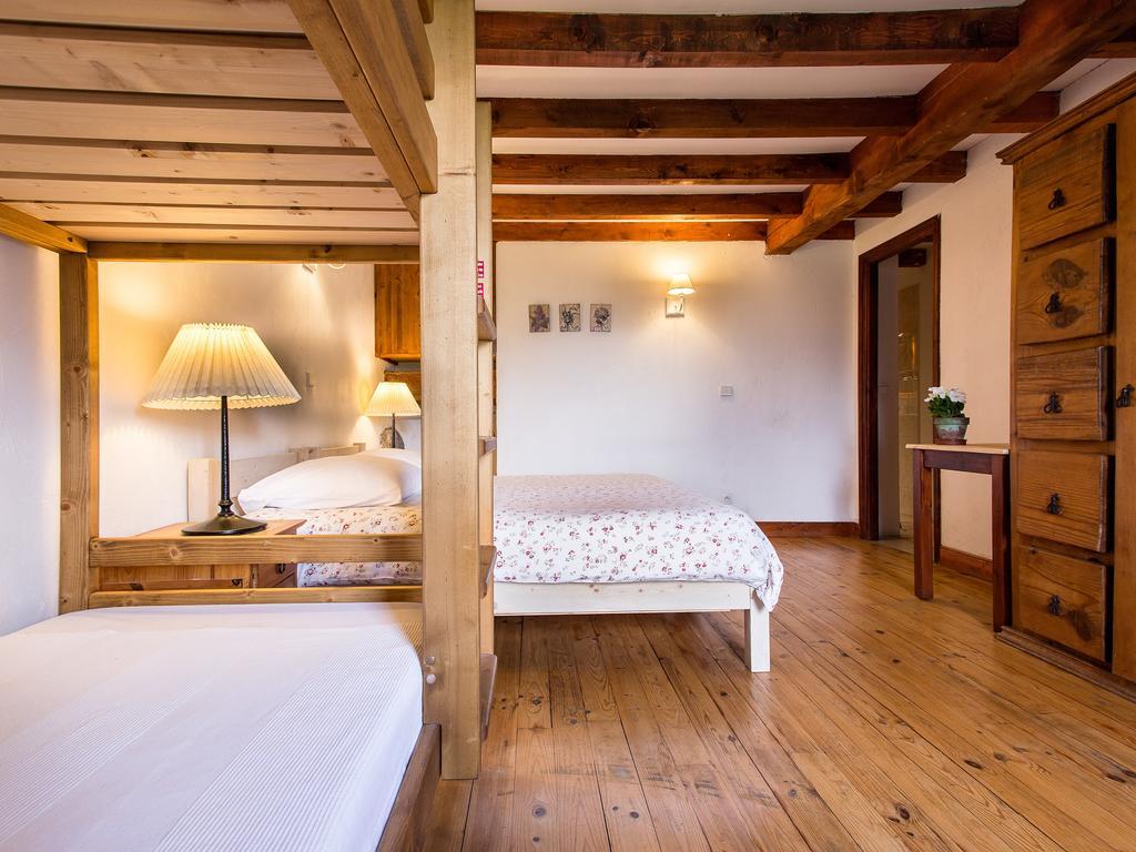 Gite-Auberge De Montvilliers Aime Exterior foto