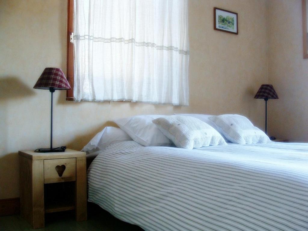Gite-Auberge De Montvilliers Aime Habitación foto